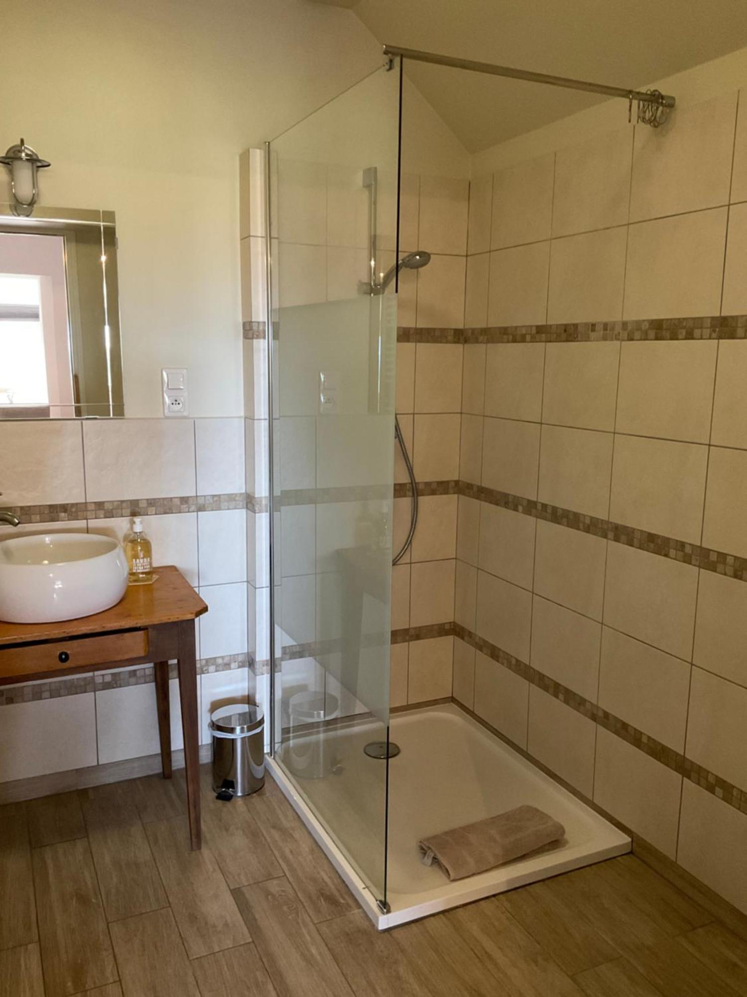 Villa Colonna Appartements Manosque Zimmer foto